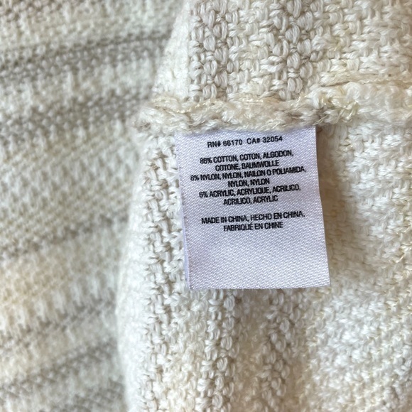 *SOLD* Anthropologie Moth Bell Sleeve Cardigan Size: XS - Picture 11 of 11